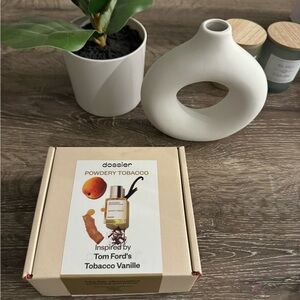 BRAND NEW UNOPENED Dossier Powdery Tobacco Fragrance